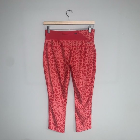 Nike Running Leggings  Women’s Size Small Red Pink Animal Print Cropped - Picture 6 of 9